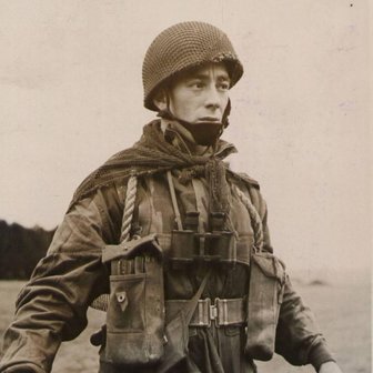 WW2 British Paratrooper Helmet build by Briggs Motor Bodies Ltd