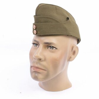 WW2 British Army Officers FS cap on mannequin &ndash; with GS buttons