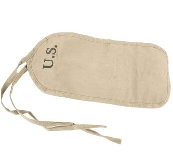 US Army GI Sewing Kit &ndash; rolled canvas pouch WWII reproduction