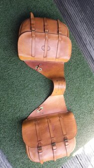 Set of McClellan leather saddlebags &ndash; brown leather, model 1904