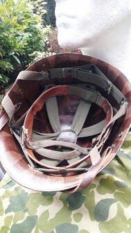 Original US Korean War Paratrooper Helmet &ndash; M1 Front Seam 1942 with CAPAC Liner