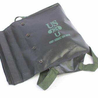 M7 Waterproof Carrier M5 Assault Gas Mask US Army WW2 D-Day Airborne