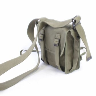 US Airborne WW2 demolition bag by Kay Canvas with open flap