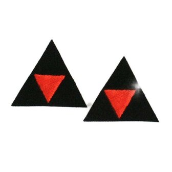 Pair of British 3rd Infantry Division patches with black triangle and red inverted triangle