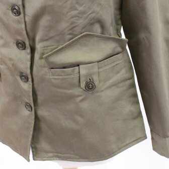 Detail of the button front and pockets on the US Women&rsquo;s M43 jacket