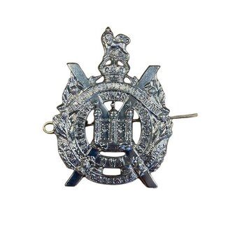 Metalen King  s Own Scottish Borderers cap badge met Queen&rsquo;s Crown / Metal King&rsquo;s Own Scottish Borderers 