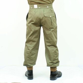 Detail of the Jungle Green Battledress trousers with pockets and buttons