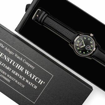 WW2 German Army Dienstuhr reproduction with black strap and presentation box