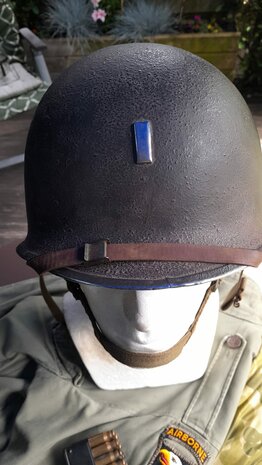 US M1C Paratrooper Helmet 1st Ltnd Officer – 502nd PIR, 1st Battalion – 101st Airborne Division