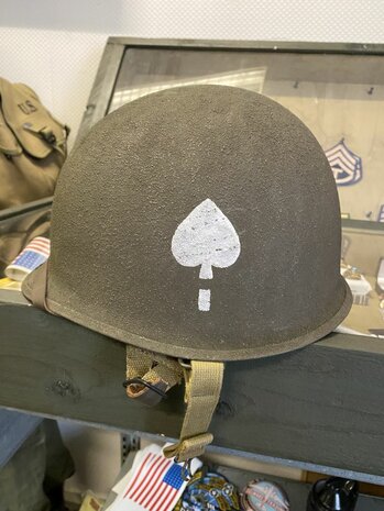 US M1C Paratrooper Helmet Repro – 101st Airborne 506th PIR Easy Company