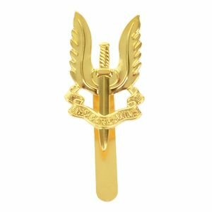 SAS Cap Badge – Messing reproductie met motto Who Dares Wins WWII