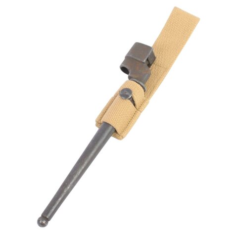 British WW2 1937 spike & Sten webbing frog &ndash; front view