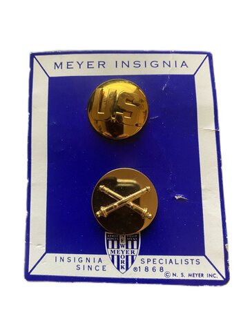 US Army Infantry collar disks with US and crossed rifles on original Meyer Insignia card