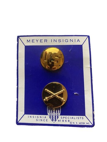 US Army Infantry collar disks with US and crossed rifles on original Meyer Insignia card
