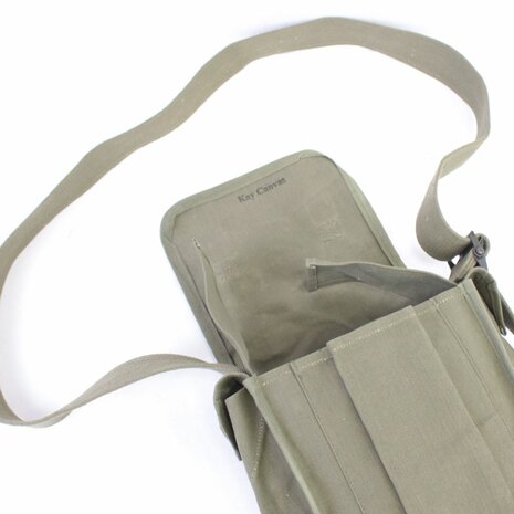 US Airborne WW2 demolition bag by Kay Canvas with open flap