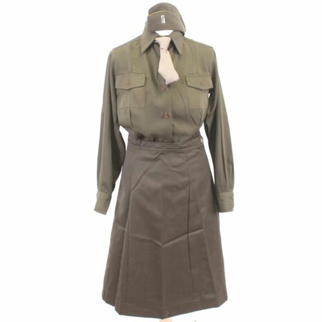 US WW2 A-Class Women&rsquo;s Officers Skirt OD51 full uniform view