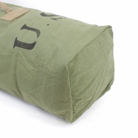 WW2 US Army green canvas kit bag with metal eyelets and shoulder strap