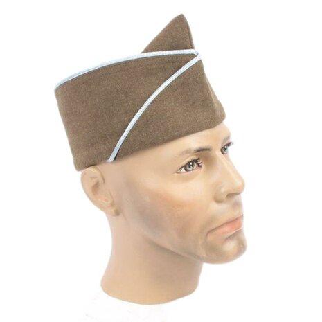 Interior view of the US WW2 Infantry Garrison Cap in OD wool with clean lining and label