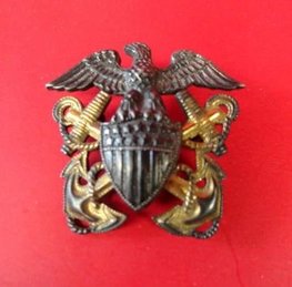US NAVAL OFFICER OVERSEAS CAP BADGE US NAVAL OFFICER OVERSEAS CAP BADGE
