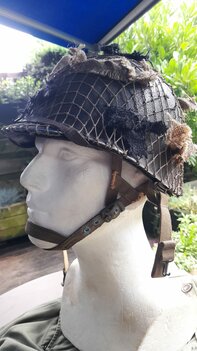 US M1C Paratrooper Helm – Gebruikt tijdens de Market Garden Operatie (1944) US M1C Paratrooper Helm – Gebruikt tijdens de Market Garden Operatie (1944)