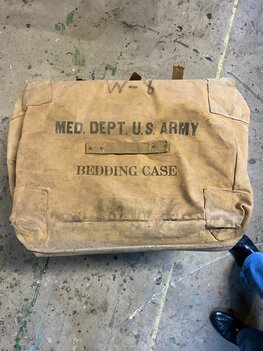 US Army Medical Department Bedding Case WWII (Original) US Army Medical Department Bedding Case WWII (Original)